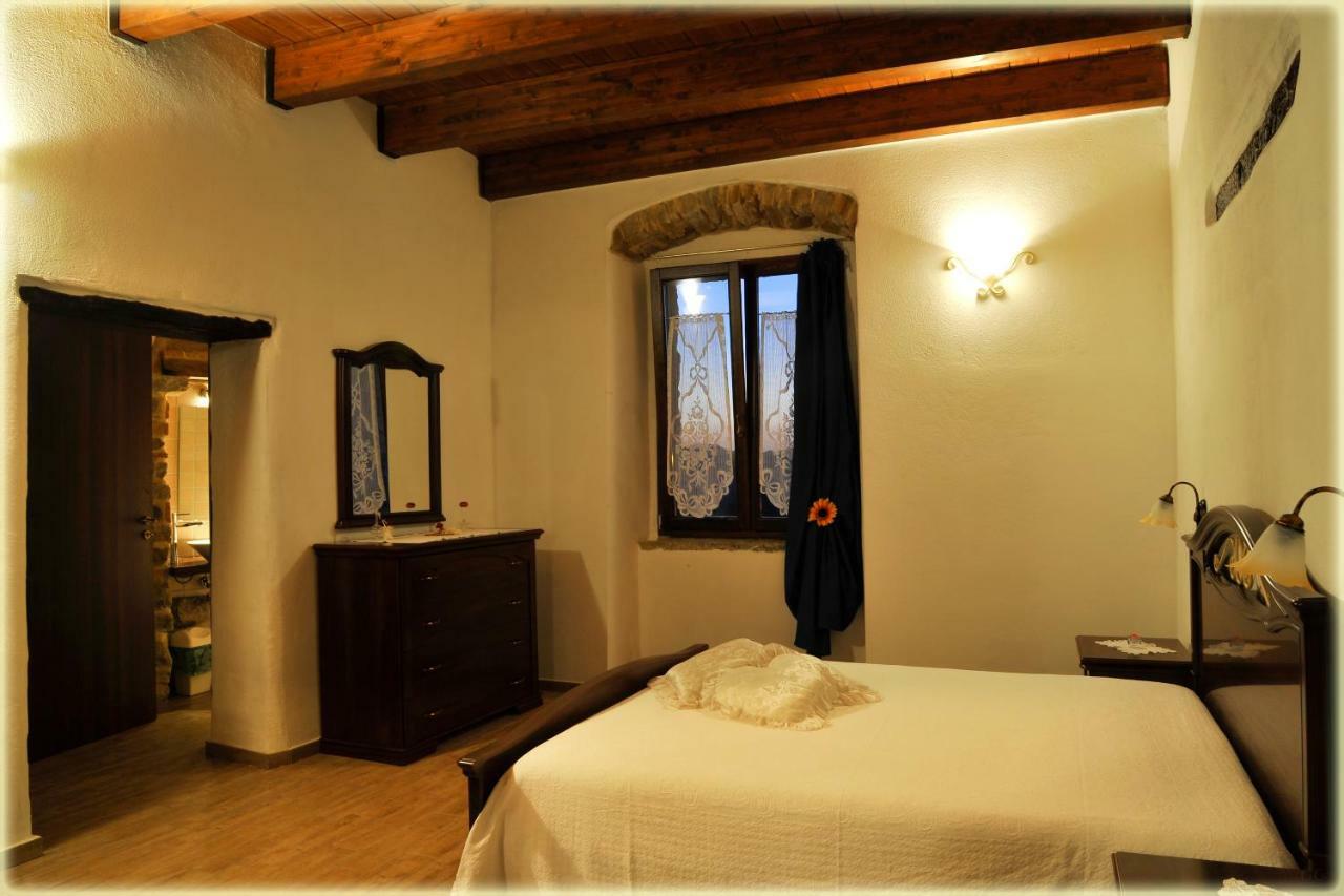 Hotel Il Palazzo Del Barone - Stanza Dei Maiorana Pietrapertosa Exterior foto