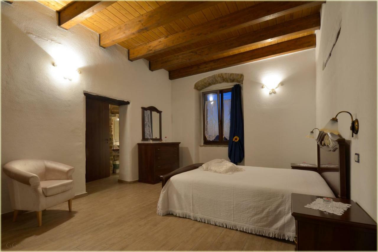 Hotel Il Palazzo Del Barone - Stanza Dei Maiorana Pietrapertosa Exterior foto